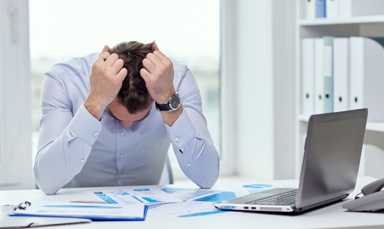 Dificuldade financeira é principal causa do estresse; saiba como aliviar a tensão