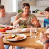 Ter mais refeições em família diminui o estresse, revela pesquisa